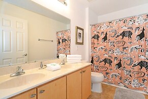 Pine Forest Chateau 5 Bedroom Home by RedAwning