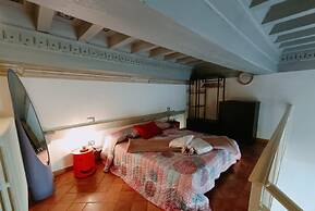 Fabroniana apartments