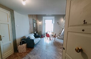 Fabroniana apartments