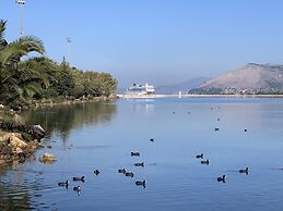 Rouchotas Apartments