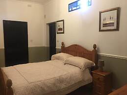 Suffolk Retreats for up to 24 Guests With hot tub