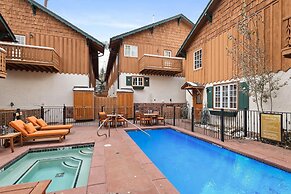 Central AC Updated 4 BR 4 5 BA Townhouse - Pool