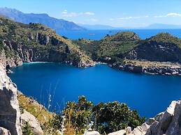 Domus Smeraldo Terrace and sea View Amalfi Coast