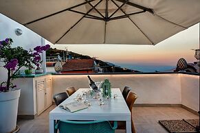 Domus Smeraldo Terrace and sea View Amalfi Coast