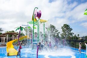 Callaghan Cantina 5 Bedroom Home by RedAwning