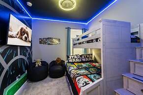 Callaghan Cantina 5 Bedroom Home by RedAwning