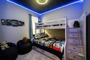 Callaghan Cantina 5 Bedroom Home by RedAwning