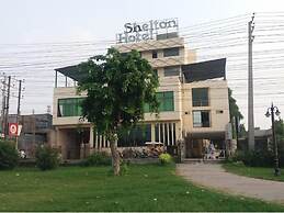 Shelton Hotel