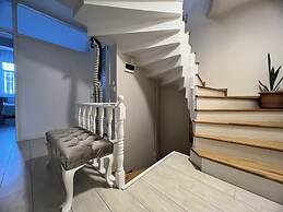 Sleek Flat Close to Osmanbey Metro Station