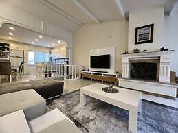 Sleek Flat Close to Osmanbey Metro Station