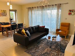 Beautiful Luxury 2-bed Apartment in Pereybere