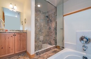 Bear Creek Lodge by Alpine Lodging Telluride