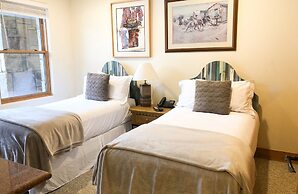 Bear Creek Lodge by Alpine Lodging Telluride