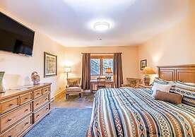 Bear Creek Lodge by Alpine Lodging Telluride