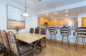 Bear Creek Lodge by Alpine Lodging Telluride