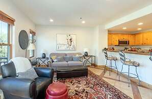 Bear Creek Lodge by Alpine Lodging Telluride