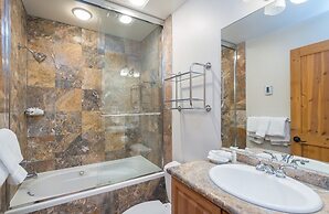 Bear Creek Lodge by Alpine Lodging Telluride