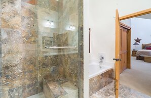 Bear Creek Lodge by Alpine Lodging Telluride