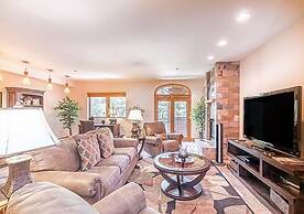 Bear Creek Lodge by Alpine Lodging Telluride