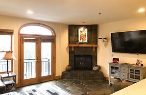 Bear Creek Lodge by Alpine Lodging Telluride