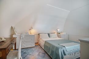 Corricella Sea Window