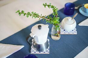 Corricella Sea Window