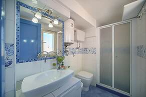 Corricella Sea Window