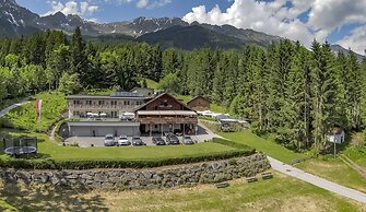 Sweet Cherry Boutique & Guesthouse Tyrol