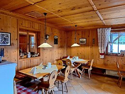 Sweet Cherry Boutique & Guesthouse Tyrol