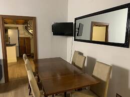 Ginori B in Firenze With 3 Bedrooms and 2 Bathrooms