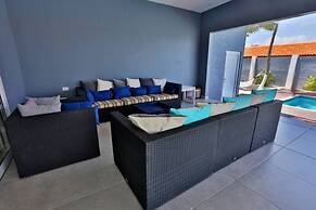 Private Chef 46 sec to Beach Pool Side Massages UTV