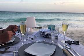 Private Chef 46 sec to Beach Pool Side Massages UTV