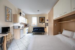 Studio Calari With Terrace by Wonderful Italy