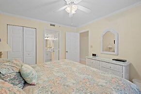 Pelican Beach 1611 1 Bedroom Condo by Pelican Beach Management