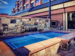 Ski Slope Steps From Unit, Quick Walk to Main St