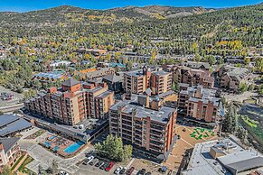 Ski Slope Steps From Unit, Quick Walk to Main St