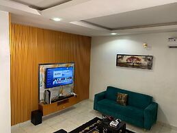 Platinum Apartelle