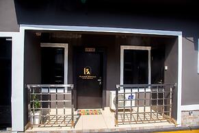 Platinum Apartelle