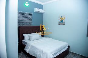 Platinum Apartelle