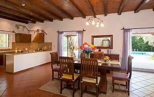 Mousses Villas - Villa Castor - A Detached Three-bedroom Villa With Pr