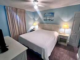 Pelican Beach 1711 1 Bedroom Condo by Pelican Beach Management