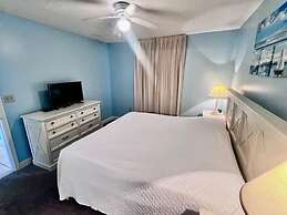 Pelican Beach 1711 1 Bedroom Condo by Pelican Beach Management
