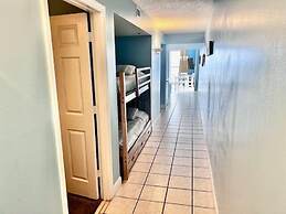 Pelican Beach 1711 1 Bedroom Condo by Pelican Beach Management