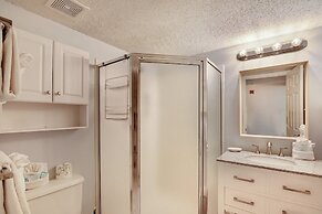 Pelican Beach 0309 1 Bedroom Condo by Pelican Beach Management