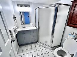 Pelican Beach 2004 1 Bedroom Condo by Pelican Beach Management