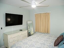 Pelican Beach 0202 1 Bedroom Condo by Pelican Beach Management