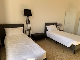 Porta Rossa Apartment