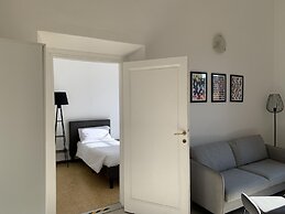 Porta Rossa Apartment