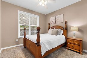 The Greenview Manor - Lake Views