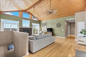 The Greenview Manor - Lake Views